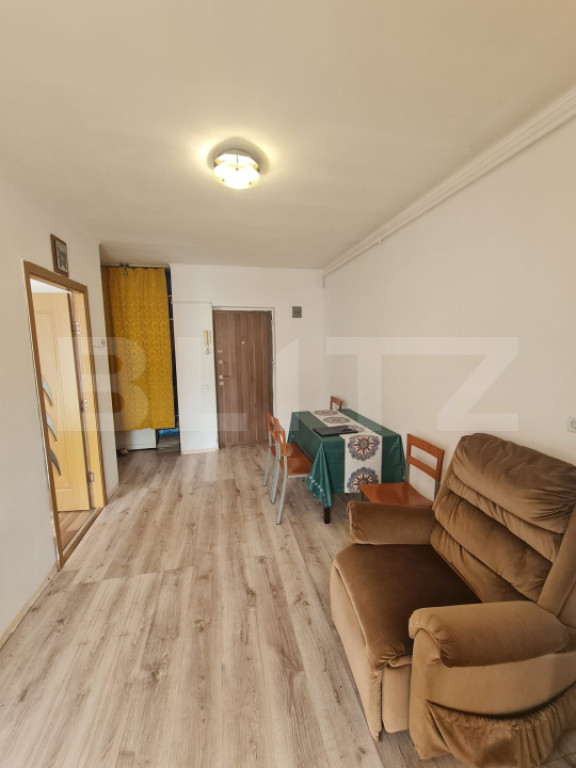 Apartament semidecomandat, mobilat si utilat, zona Eroilor