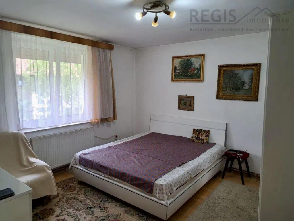 Garsoniera, decomandata, Tractorul