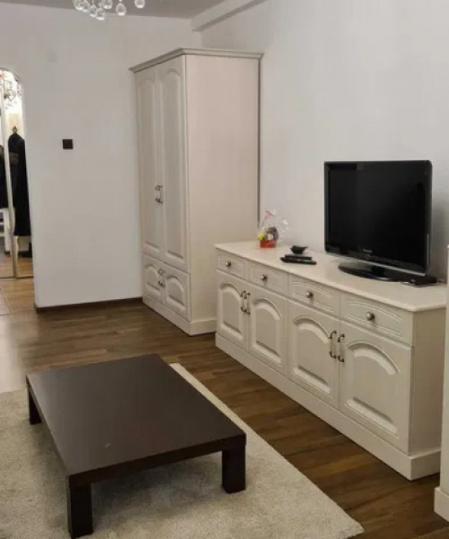 Apartament 2 camere - zona Centrul Vechi