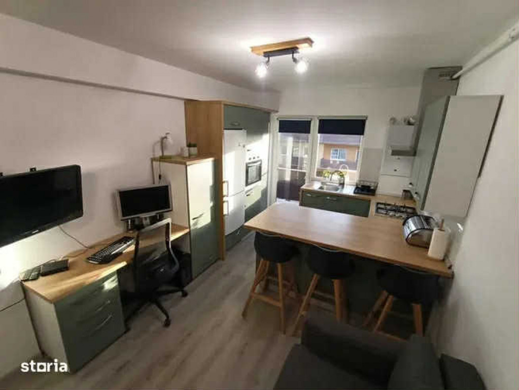 Apartament 2 camere, semidecomandat - zona Sanpetru