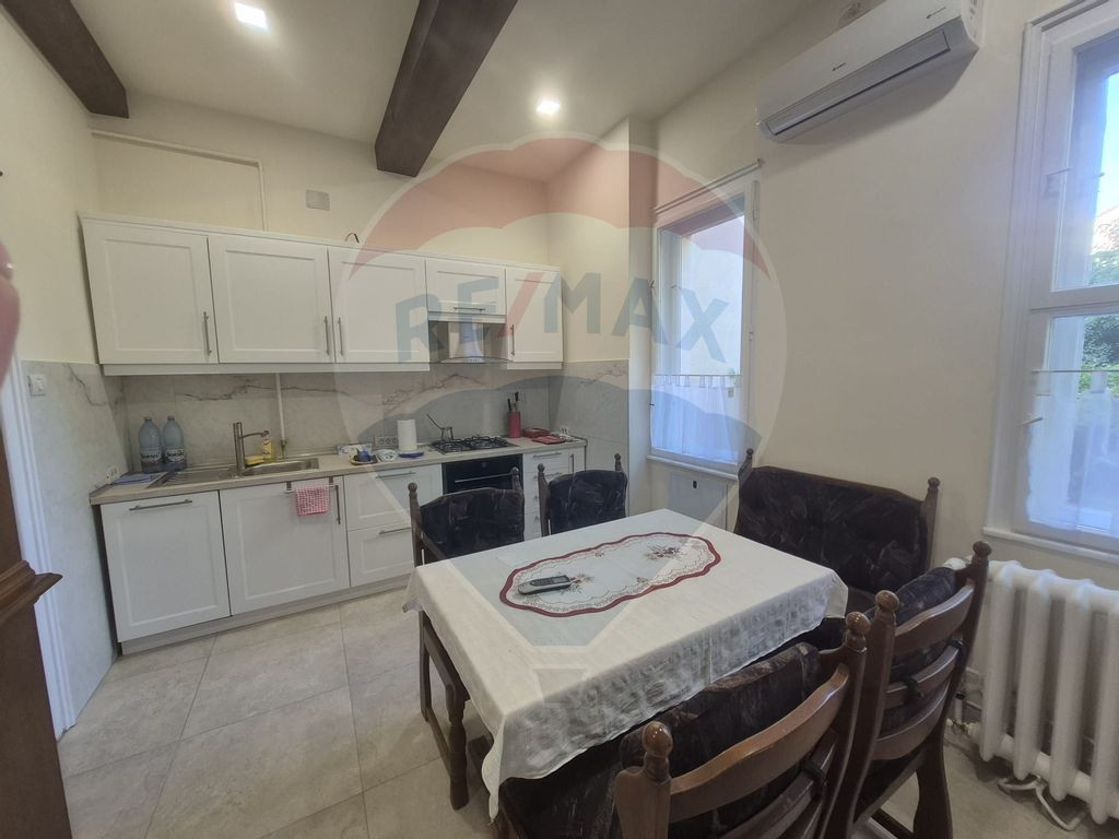 Apartament cu 3 camere pretabil si pentru birou