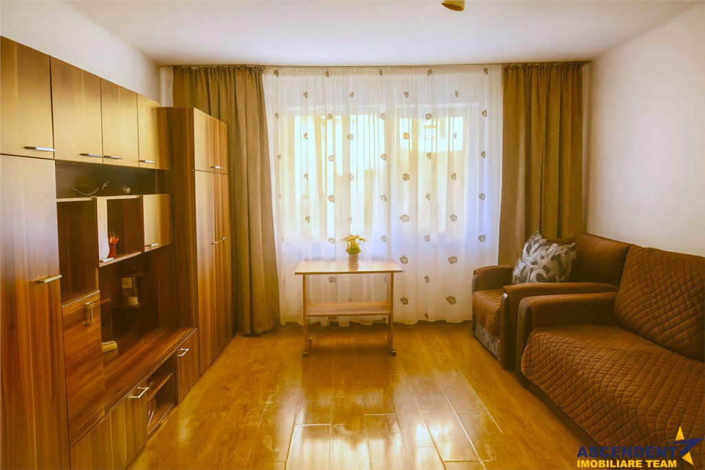 Garsoniera luminoasa si primitoare – Uzina 2, Brasov