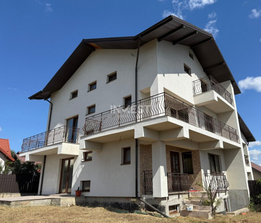 DUPLEX 7 CAMERE , VALEA ADANCA , 245 MP UTILI