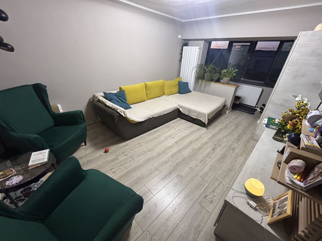 Apartament 4 camere zona Faleza Nord