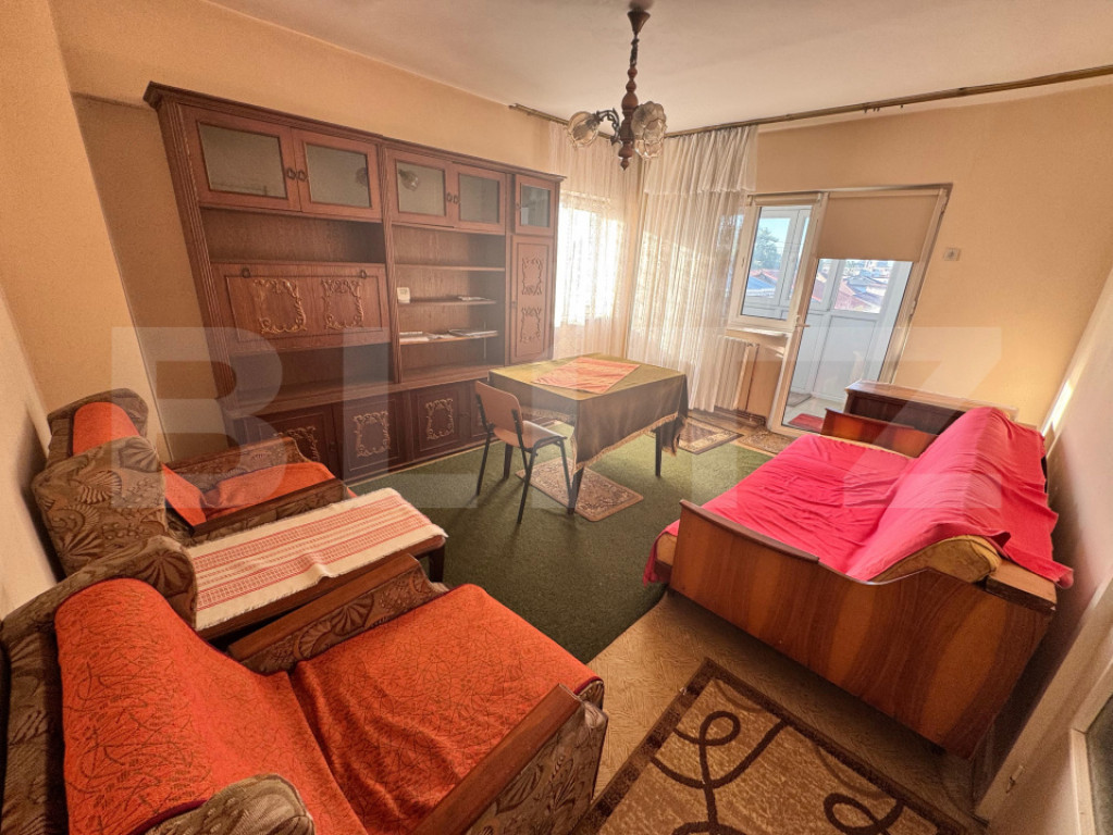 Apartament 3 camere, CAZARE MUNCITORI, mobilat si utilat, Ro