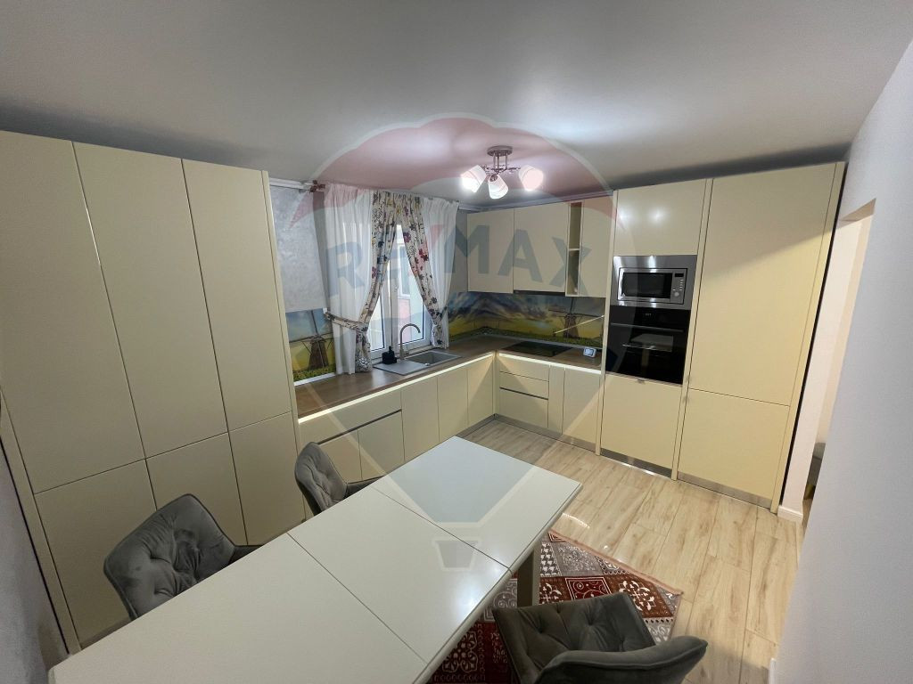 Apartament 3 camere – Precista, lângă City Mall