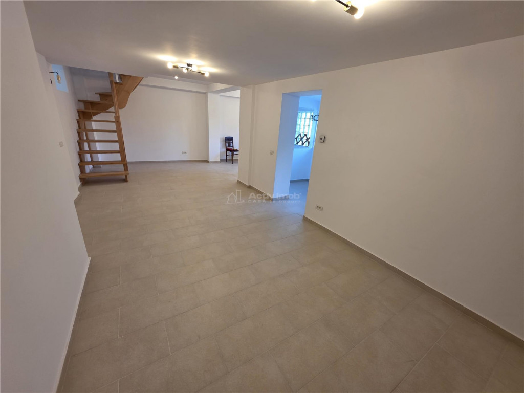 Casa recent renovata - Aviatiei Herastrau - 3 camere - 2 bai