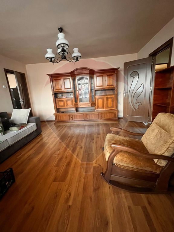 Apartament de vanzare-3 camere, Str.George Enescu, Craiova