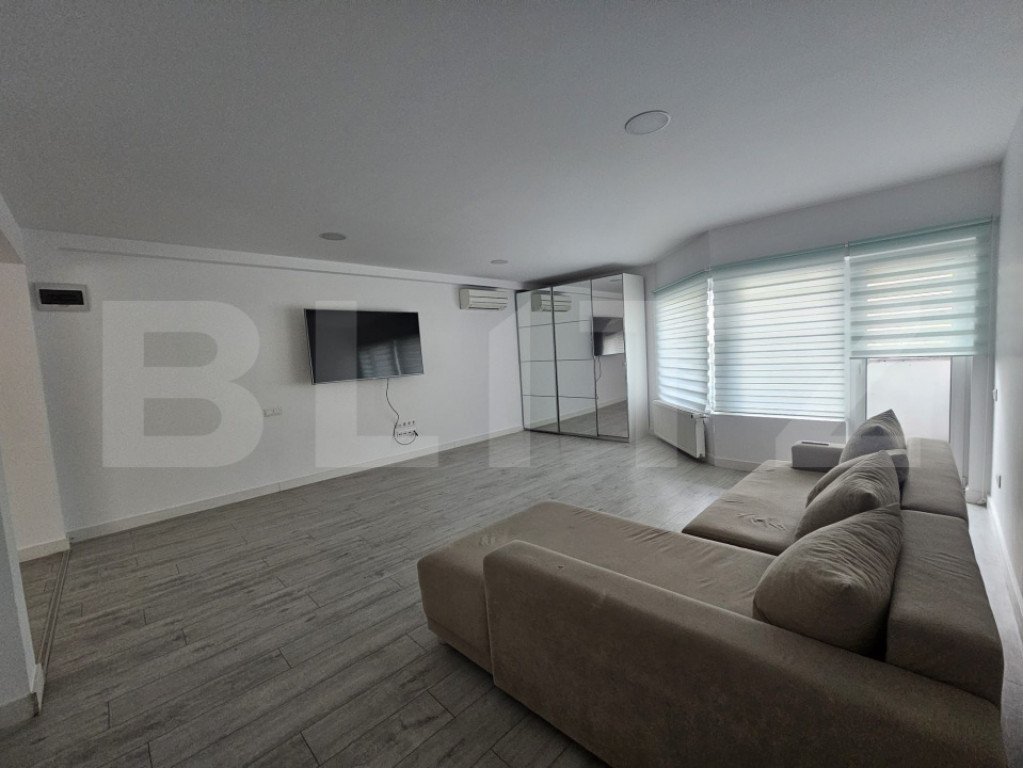 Apartament 4 camere, 157 MP, parcare, Pet friendly, zona str