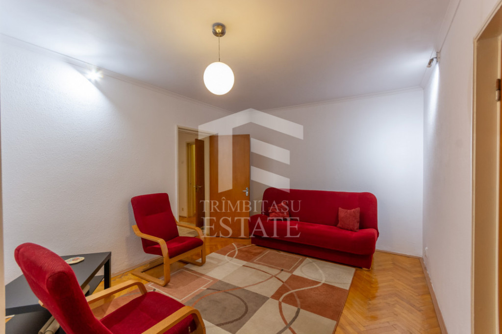 Titan - in spatele Magazinului Titan, 5 min metrou, comision