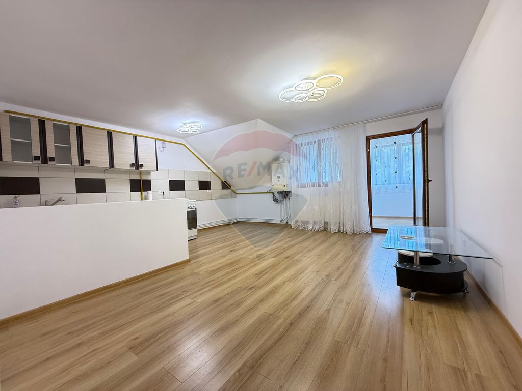 Apartament cu 3 camere de vânzare – Gura Humorului