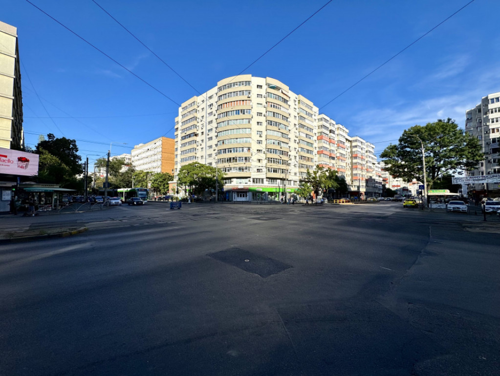 Garsoniera Mihalache-Turda. Pret excelent: 75.000 Euro!