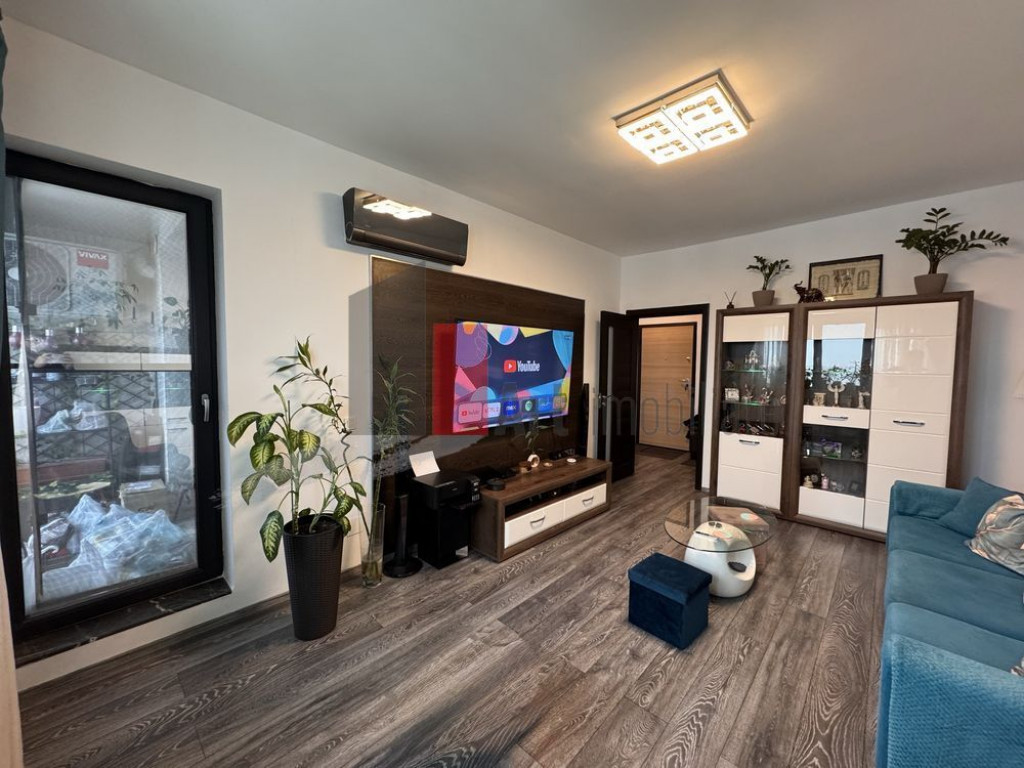 Inchiriez apartamet de 2 camere Politehnica, metrou,