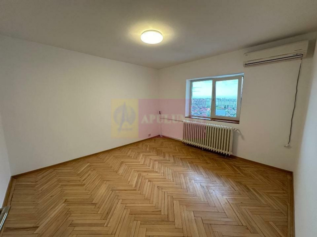 Vanzare apartament de 3 camere in zona Piata Alba Iulia