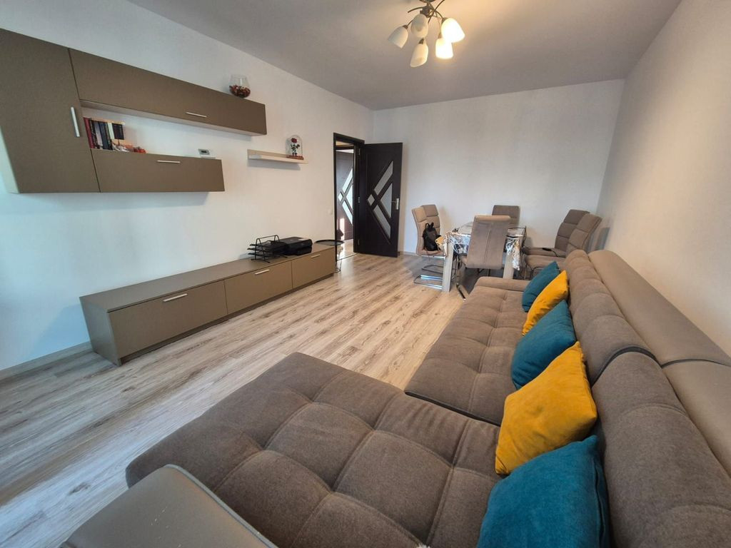 Apartament 2 camere decomandat Ozana / Trapezului