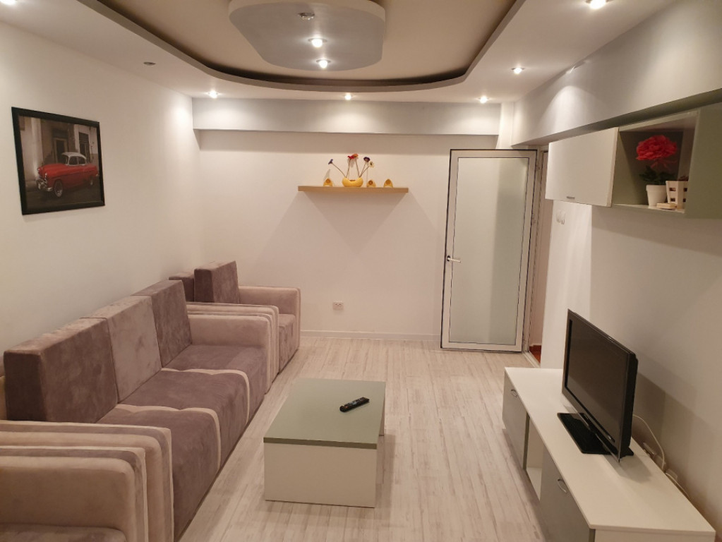 Apartament 2 camere zona Tomis I