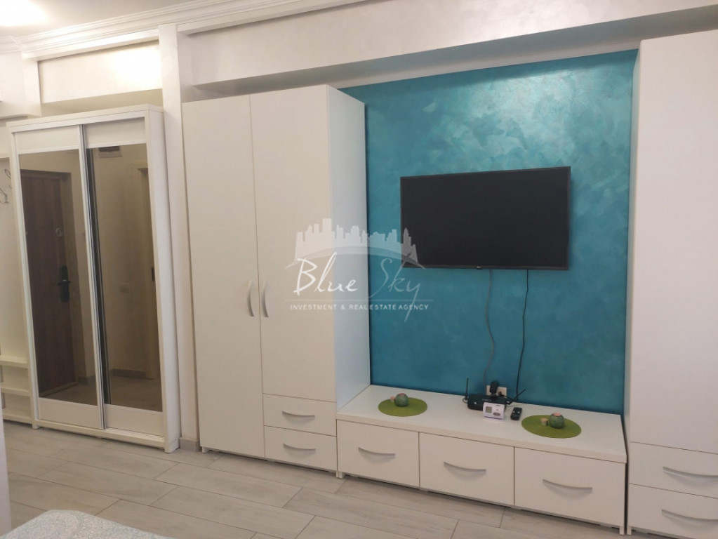 Garsoniera moderna cu vedere la lac- 3 min de Campusul Unive