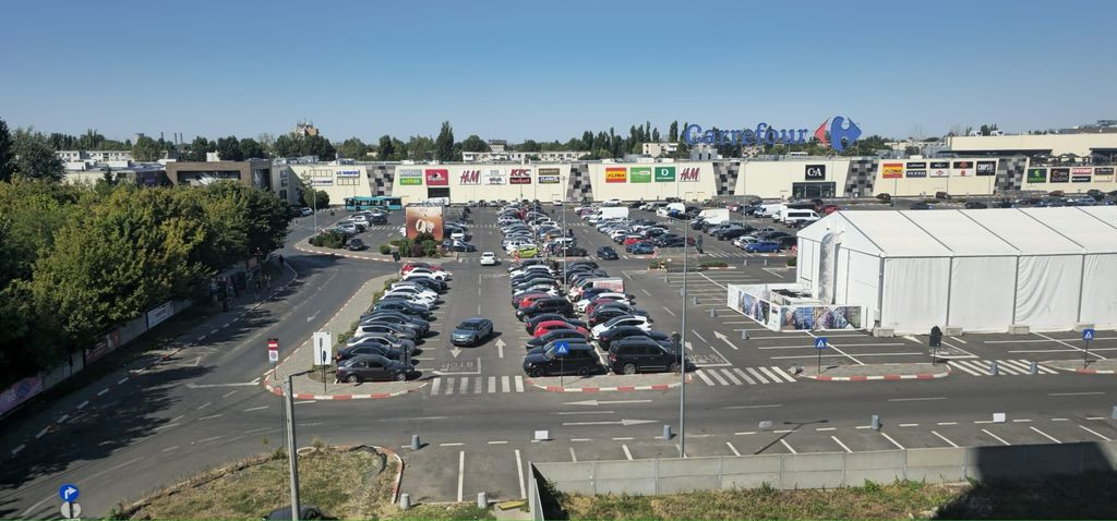 De inchiriat apartament cu 1 camera, 45 mp -Italian Resid...