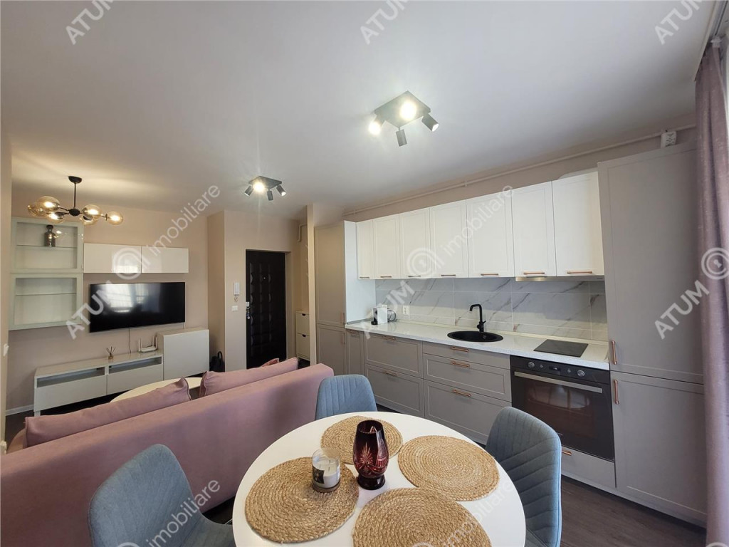 De inchiriat apartament 2 camere balcon si parcare zona Turn