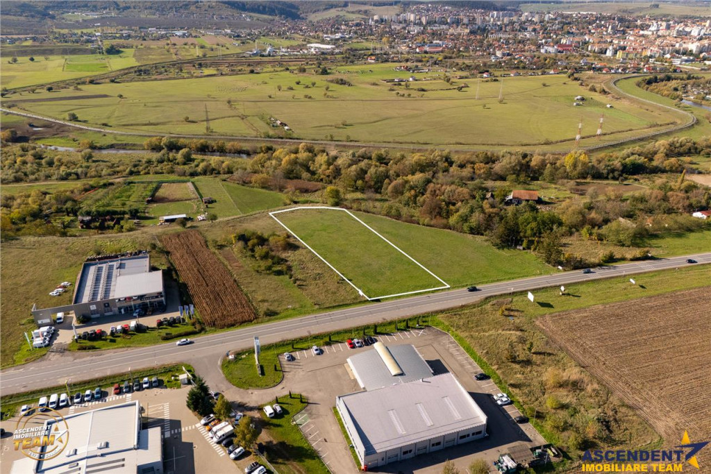 FILM! Teren intravilan industrial, deschidere la DN, Sfantu