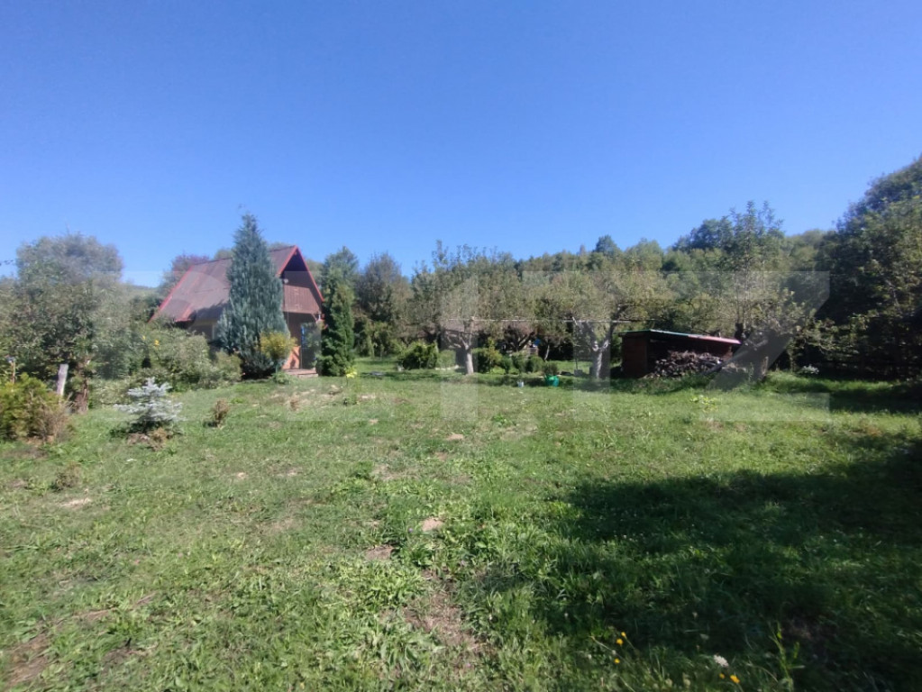 Teren extravilan 73 ari + cabana+lac de pesti,zona Slatinita