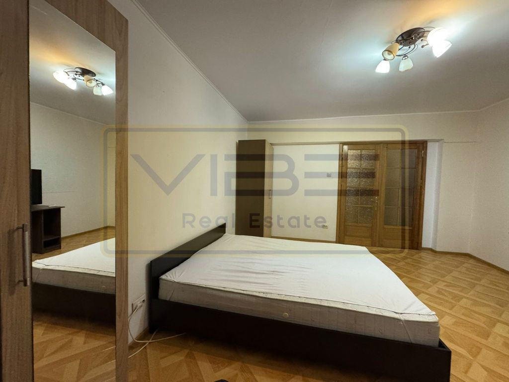 Apartament 4 camere decomandat Nicolina - Catedrala Catolica