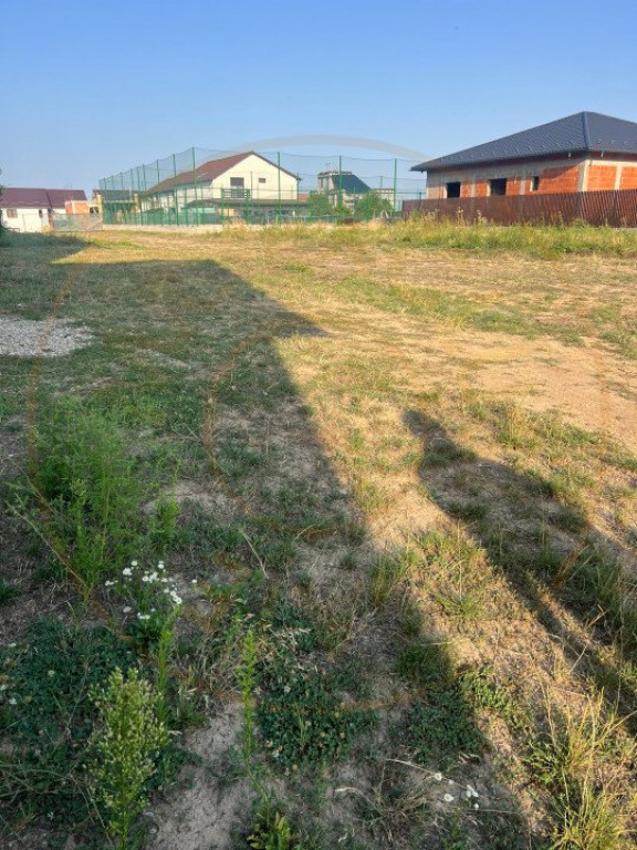 Teren intravilan 1778 mp Pitesti-Strada Pinilor, zonă exclu