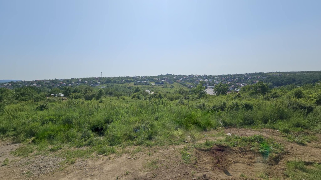 Teren intravilan , Bucium Barnova