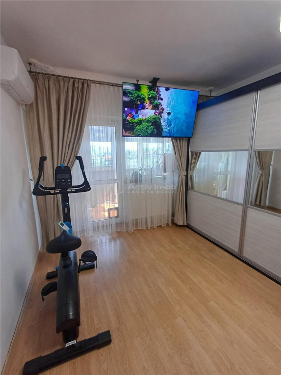 Apartament decomandat renovat 56 mp utili Str Oncesti