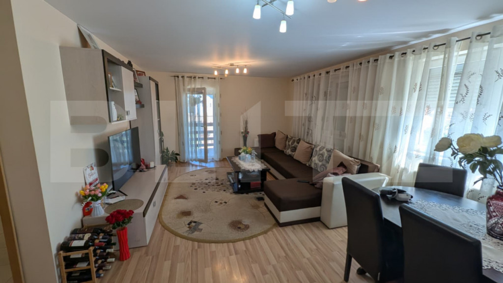 Apartament la casa
