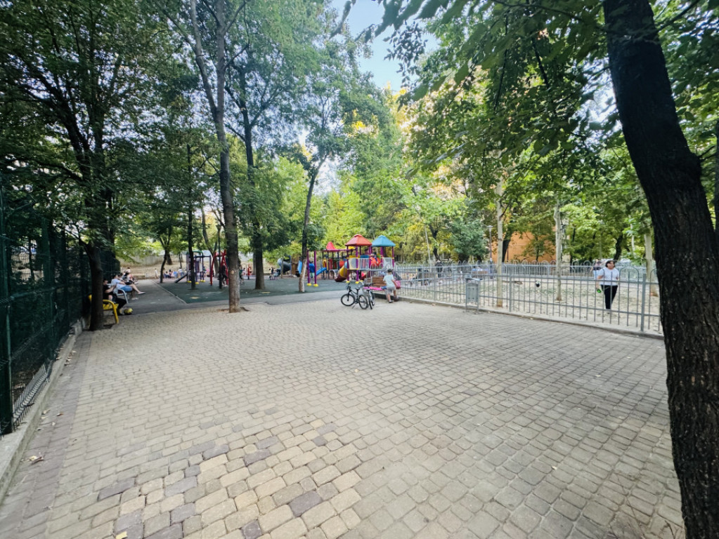 Apartament in zona Camil Ressu-Fizicienilor-Nicolae Grigores