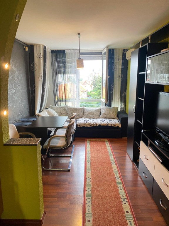 Apartament 3 camere, zona UTA ARED, etaj 4/5