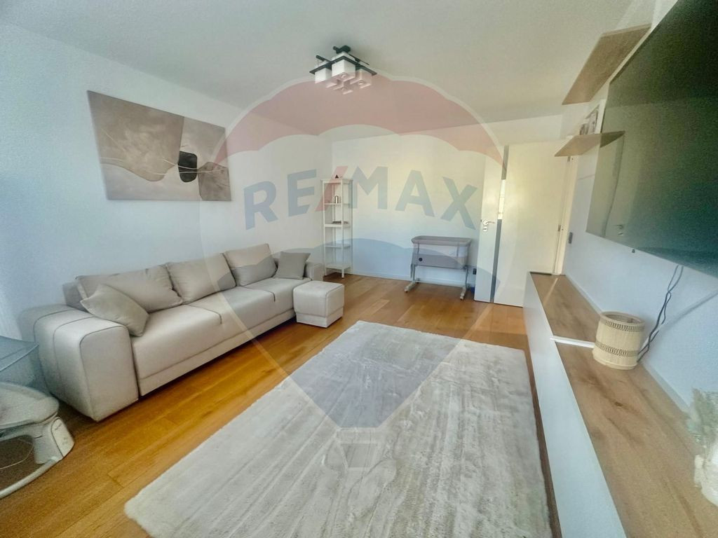 Vanzare apartament 3 camere langa parc