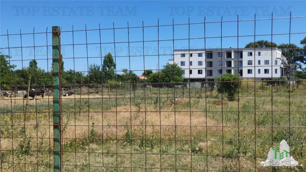 Teren intravilan cu deschidere la sosea Palazu Mare zona Elv