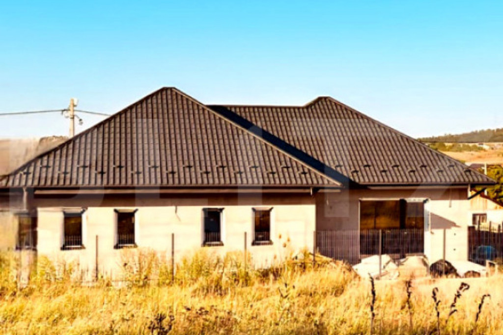 Casa plan parter in Cornesti - Miroslava