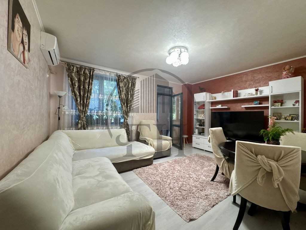 Apartament 3 camere de vanzare Constanta, zona Compozitori