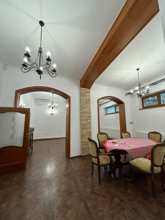 Vila deosebita de inchiriat - Constanta Centru