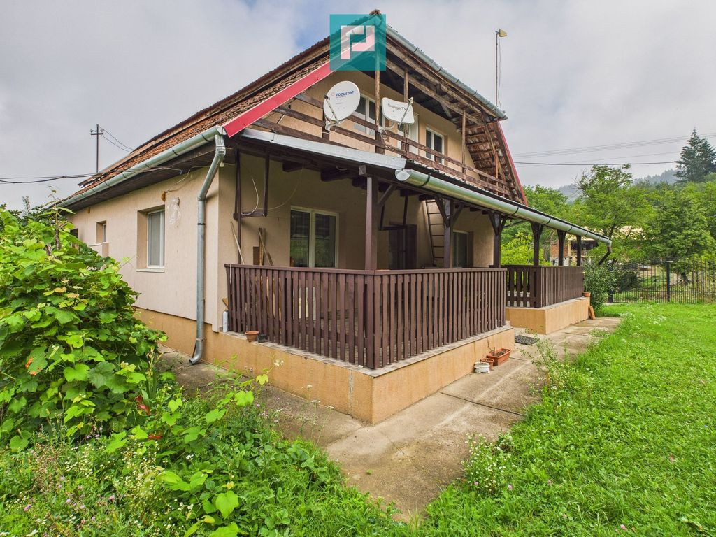 Casă de vânzare în depresiunea Munților Codru Moma