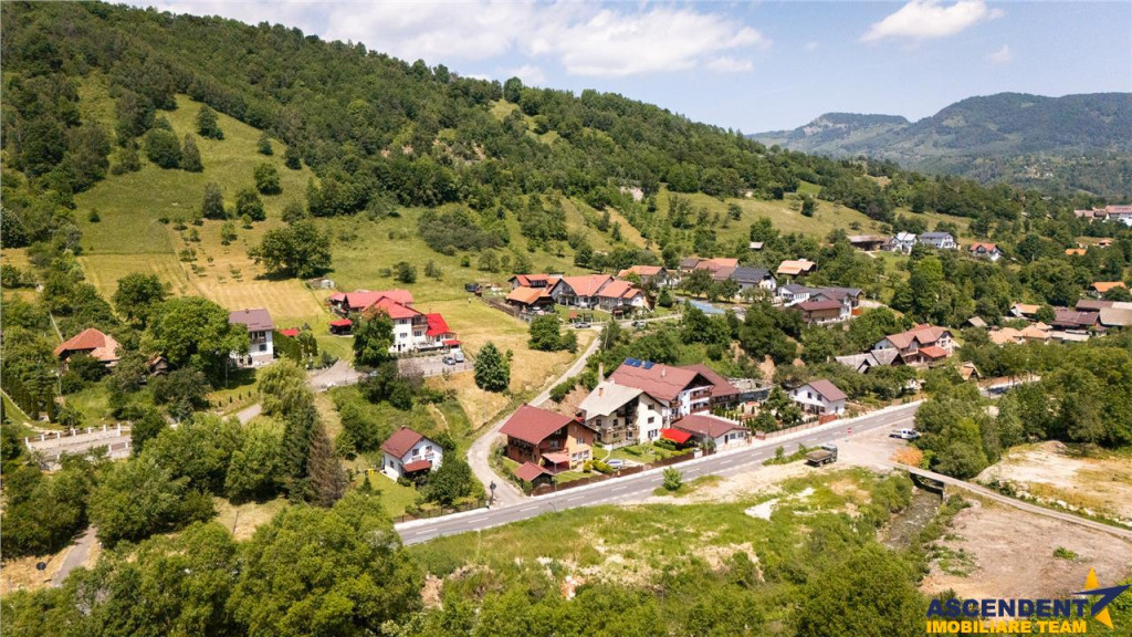 FILM! Pensiune in decor de poveste, loc de istorie si legend