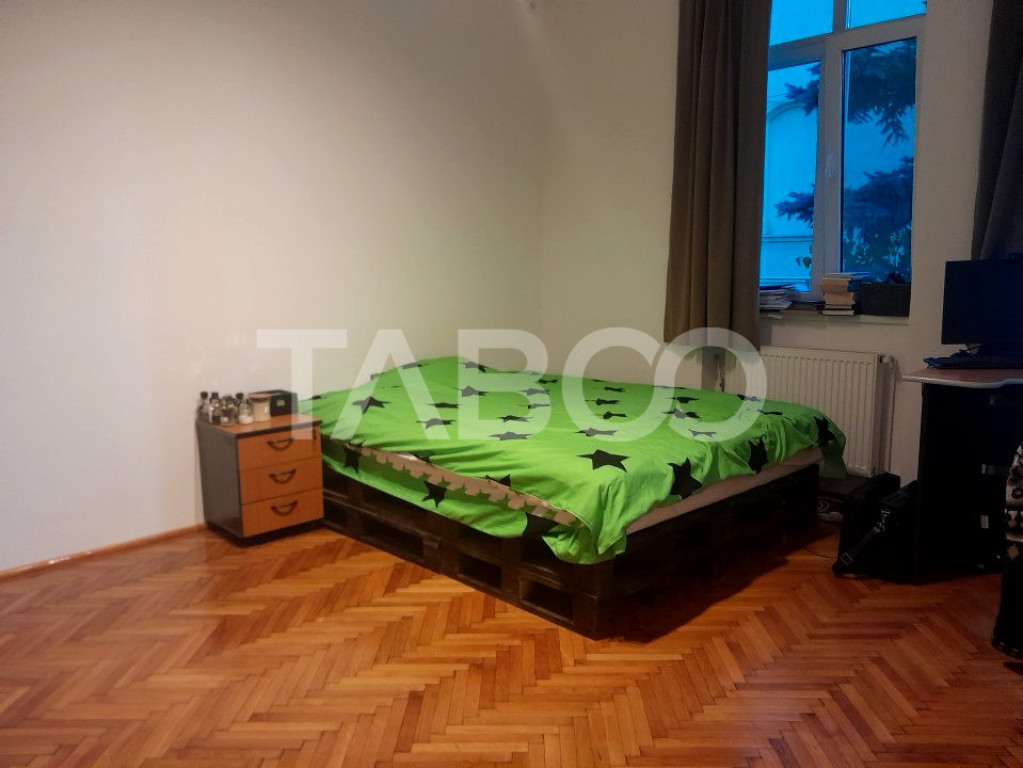 Apartament de vanzare decomandat parter zona Parcul Sub Arin