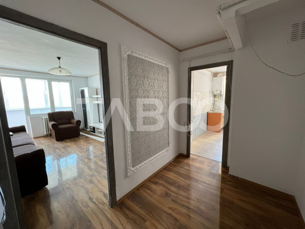 Apartament decomandat 2 camere etaj intermediar cu lift de v