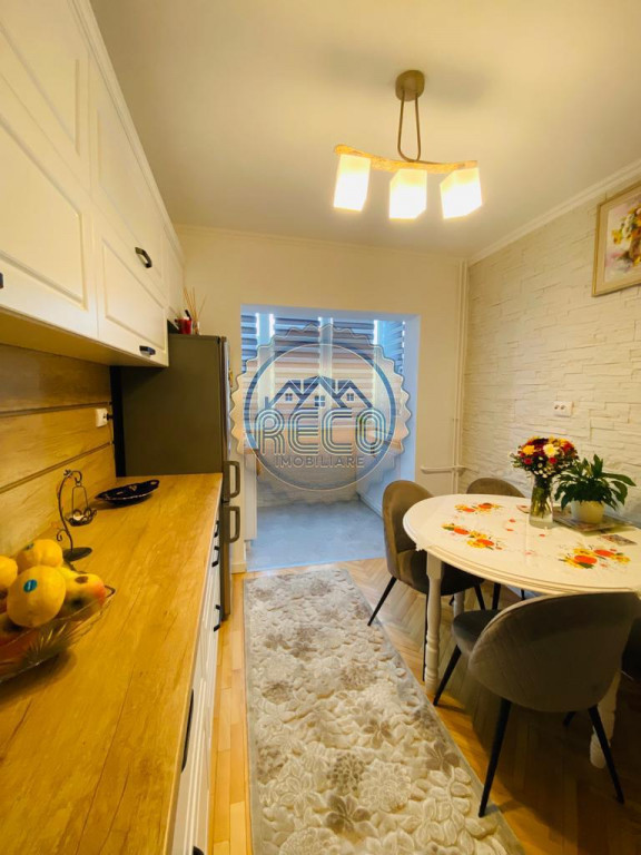 Apartament cu 2 camere, decomandat, modern, Nufarul