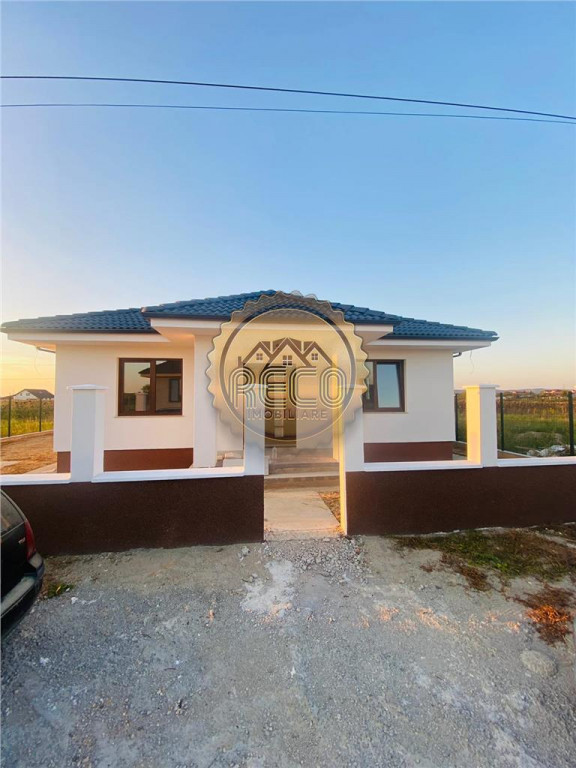 RECO Casa semifinisata, decomandata, Cihei