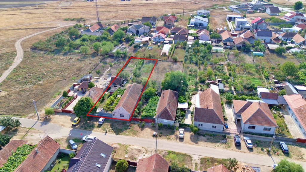 Casă cu 4 camere de vânzare în sat Horia jud. Arad