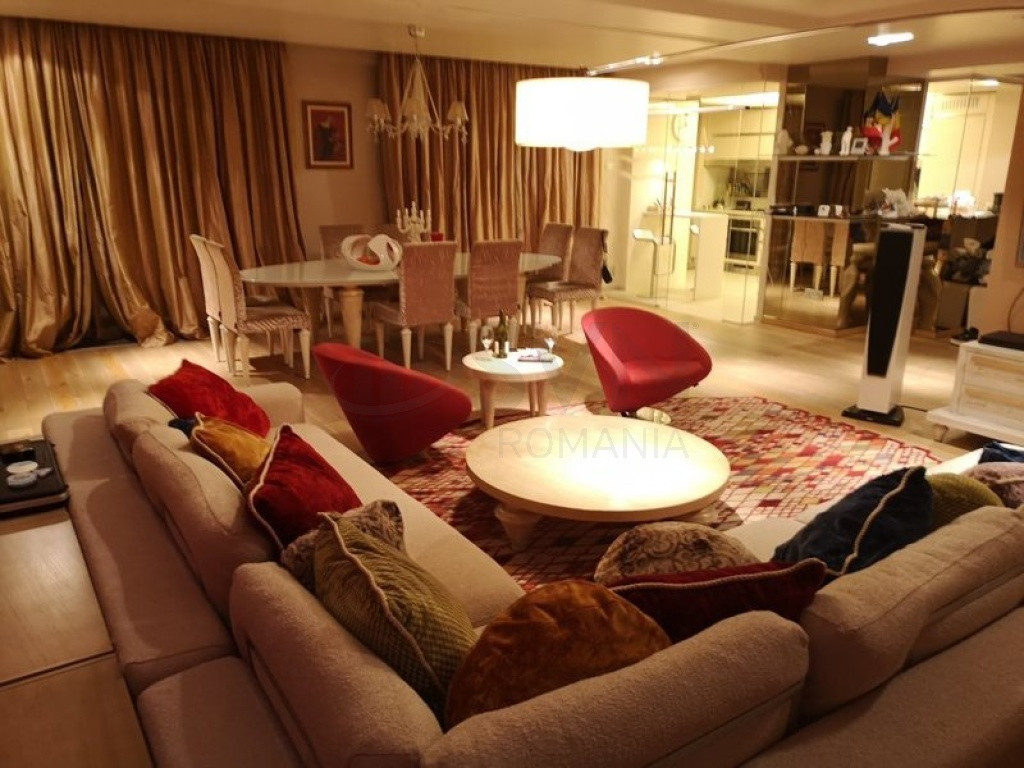 Apartament 5 Camere I De I Primaverii