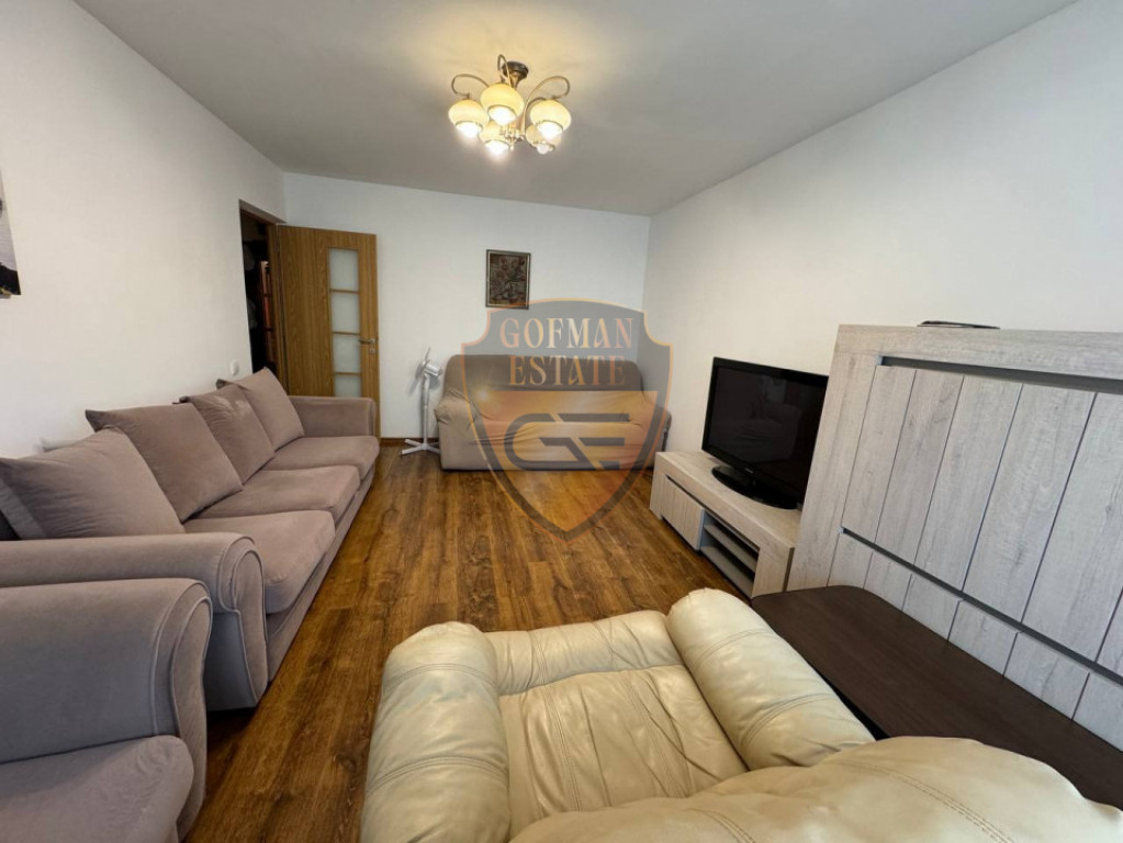 Faleză Nord Delfinariu, 3 camere, et 2/4, decomandat, parca