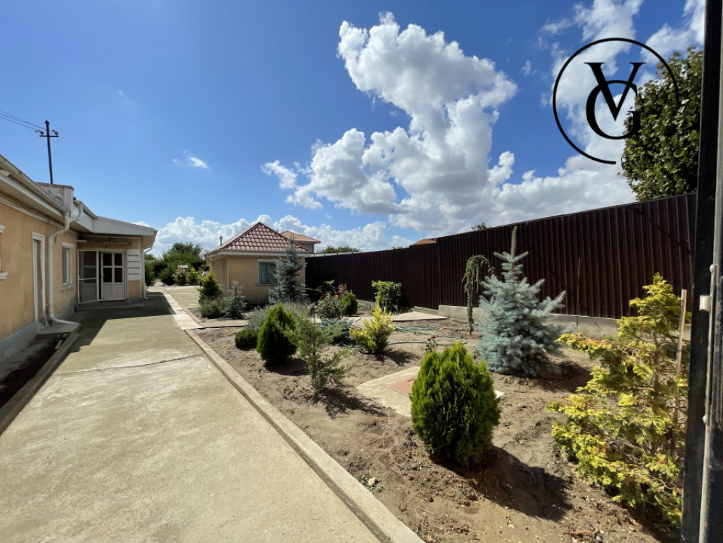 Casa la sol, 4 camere, 821 mp teren, Lumina