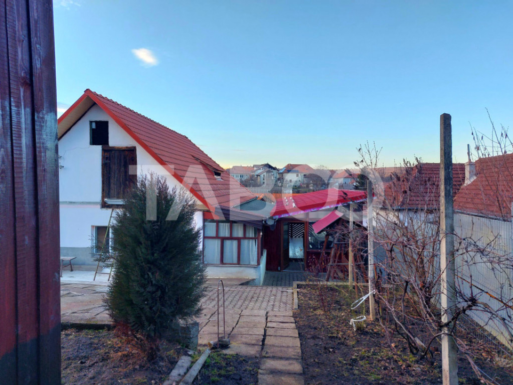 Casa individuala 3 camere 116 mpu 820 teren liber curte si g