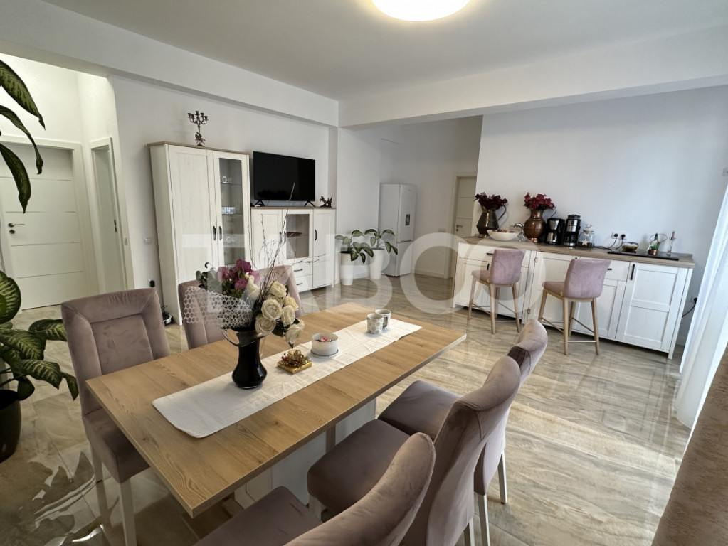 Apartament 66 mpu 3 camere 2 bai balcon 10 mp etaj 2 Doamna