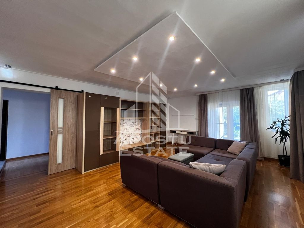 Casa individuala, 3 locuri de parcare, pet-friendly, Dumb...